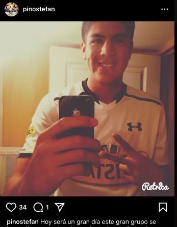 La foto del delantero.