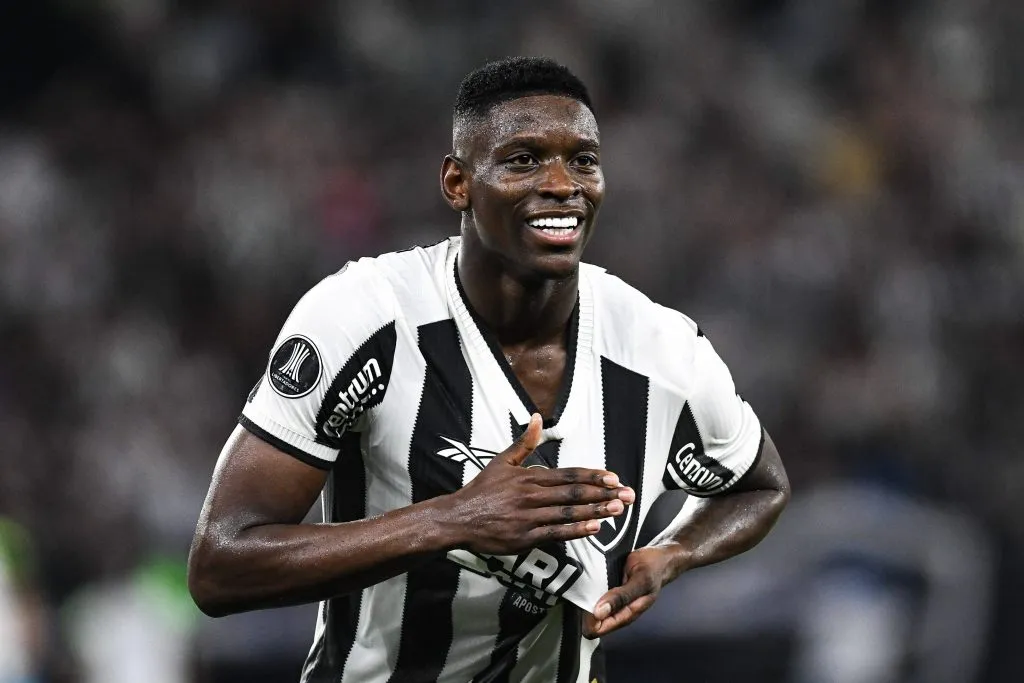 Luiz Henrique fue la figura de Botafogo ante el Manya. (Celso Pupo | Imago).