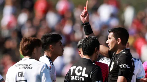 El informe arbitral de Mathias Riquelme provoca nueva denuncia contra Colo Colo.