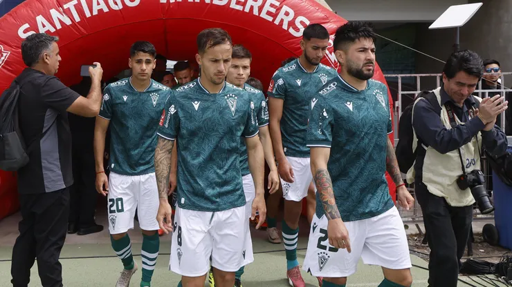 Ángel Botto y apocalíptico escenario para Wanderers.