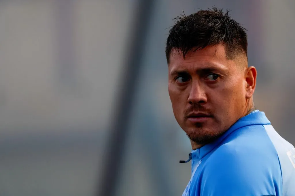 Nicolás Castillo vuelve a hacer noticia fuera de las canchas (Photosport)