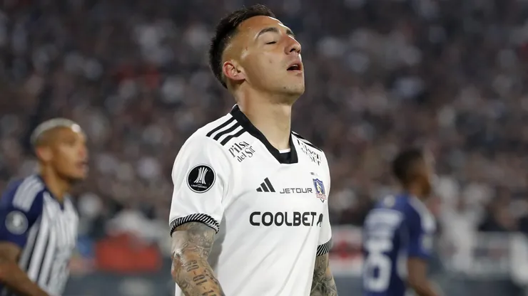 Javier Correa salió lesionado en el duelo ante Palestino luego de días sin jugar por problemas físicos.