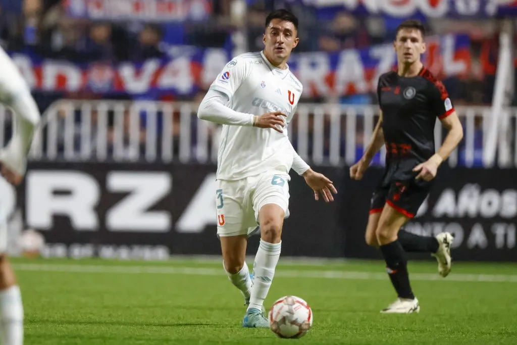 Ignacio Tapia tiene chance de jugar el próximo duelo ante Ñublense. Foto: Andres Pina/Photosport