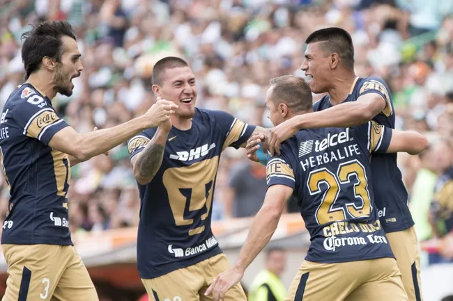 Castillo y Chelo Díaz celebraron juntos en México varias veces. (Mexsport/Photosport).