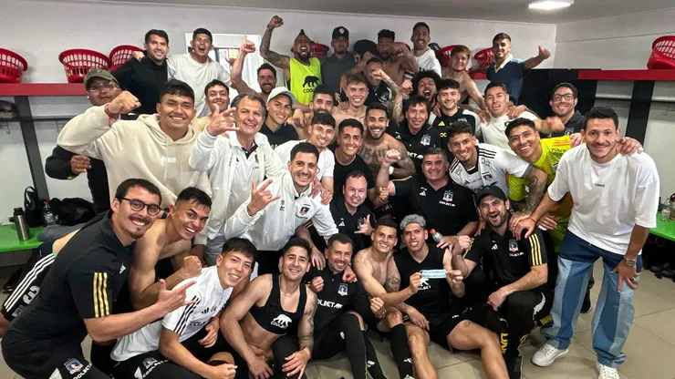 Matías Camacho, inhabilitado por el CSD, celebró con el plantel