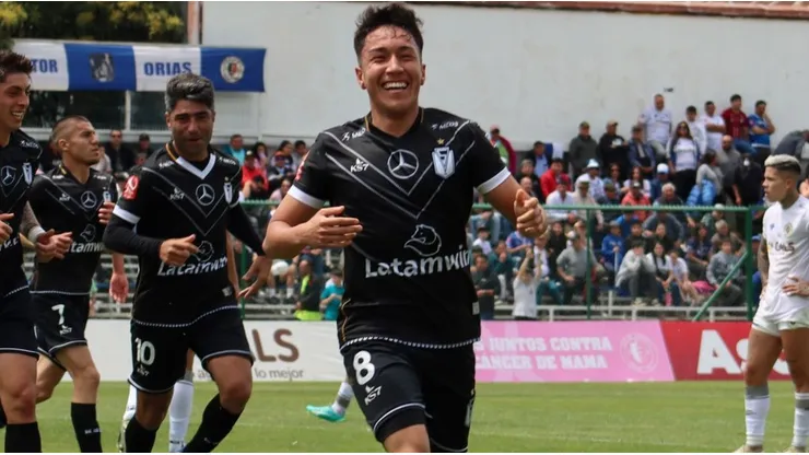 Santiago Morning triunfa en Santa Cruz y se mete en la liguilla por el Ascenso.