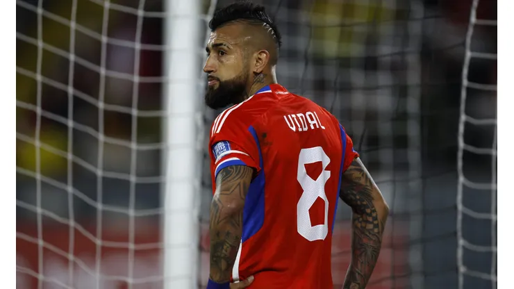 Arturo Vidal puede volver a la Roja en noviembre