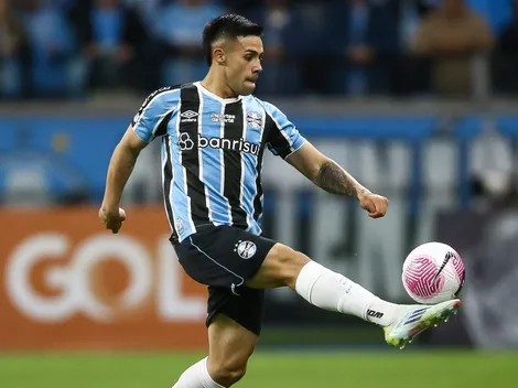 Alexander Aravena sería titular en el clásico de Porto Alegre