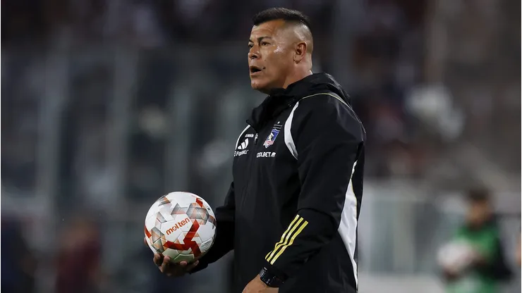 Almirón indicó que se preocupa por el clásico universitario