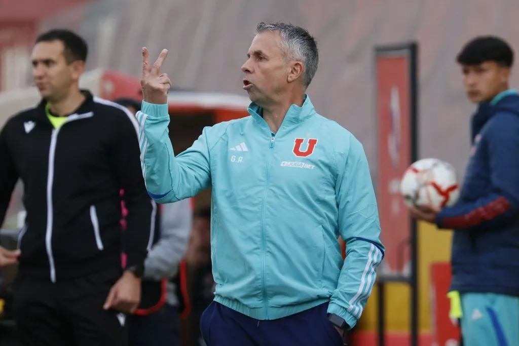 Gustavo Álvarez habla de la posible sanción a Colo Colo. Foto: Dragomir Yankovic/Photosport