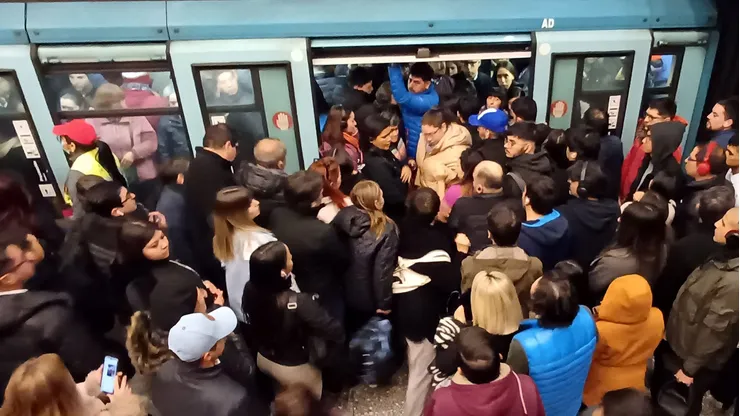 Revisa qué dijo Metro de Santiago este viernes 18 de octubre.