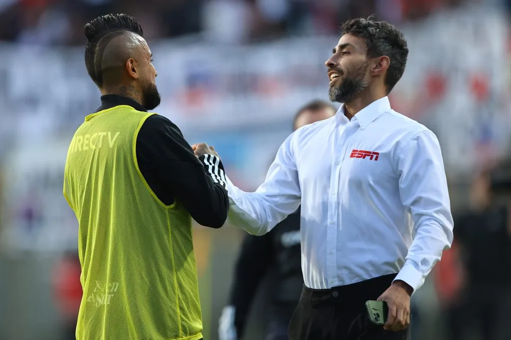 Valdivia pide tregua y el regreso de Vidal a la selección chilena.