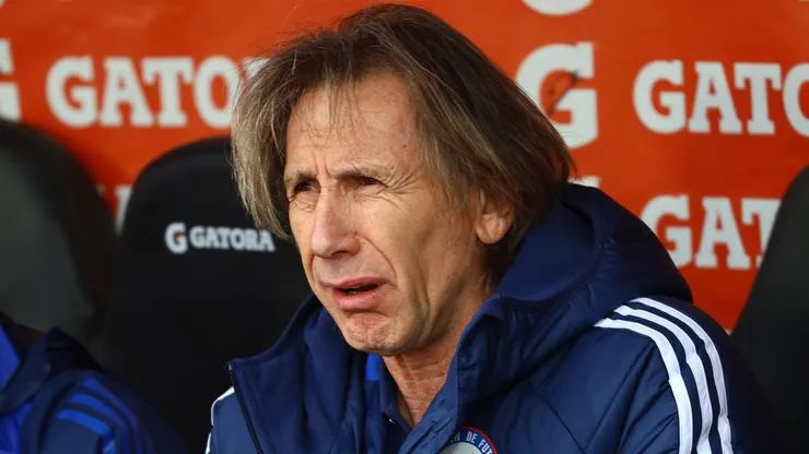 Ricardo Gareca lo pasa muy mal en Chile.