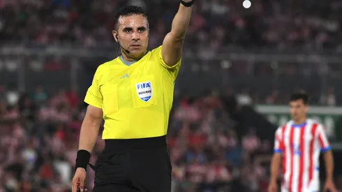 Español durísimo contra Piero Maza.