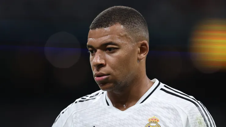 Mbappé no lo pasa bien.