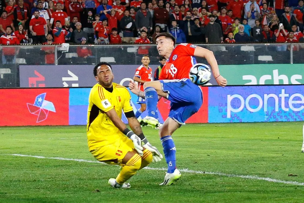 El arquero Pedro Gallese estará suspendido para enfrentar a la selección chilena. | Foto: Photosport.
