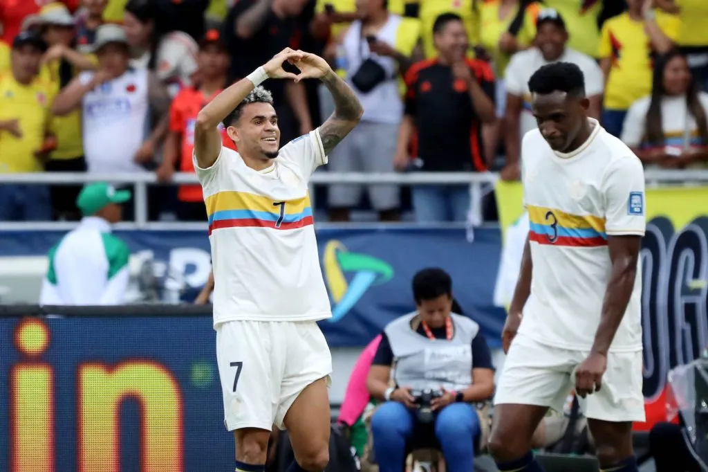 Luis Díaz festeja su gol ante Chile. (Imago).