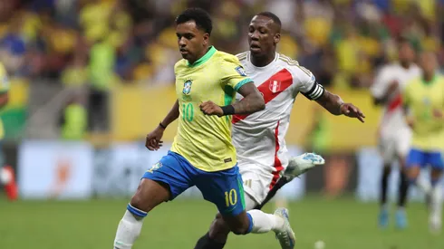 Brasil venció a Perú y Chile llega con chances de salir del fondo a la próxima fecha.