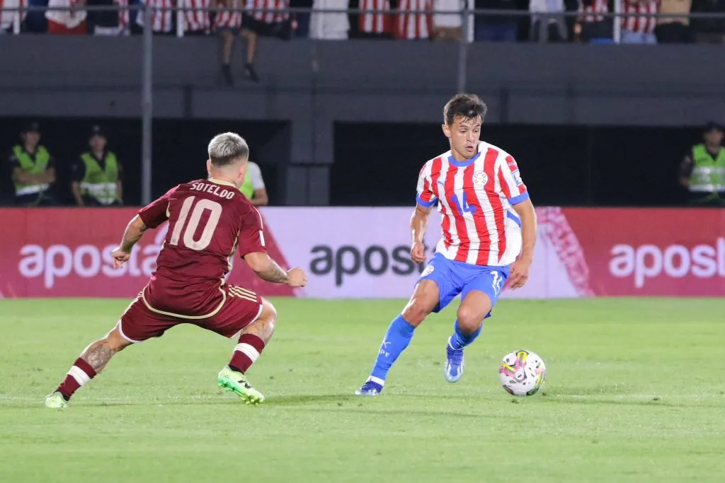 Paraguay saca de la zona de clasificación a Venezuela y se mete en el camino al Mundial. Foto: Albirroja.