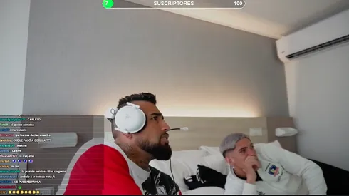 Vidal y Palacios siguieron viendo el partido de Chile vs Colombia