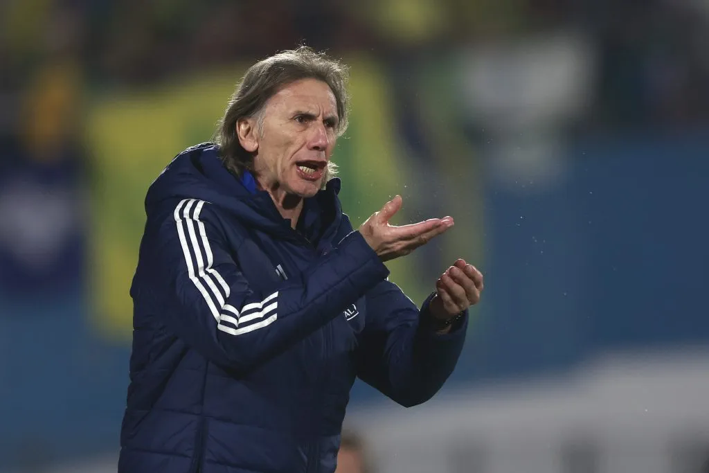 Ricardo Gareca se juega todo en la Roja ante Colombia. Foto: Felipe Zanca/Photosport