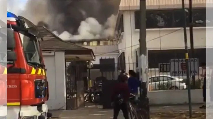 El incendio afecta a unas bodegas en Gamero y Salomón Sack.