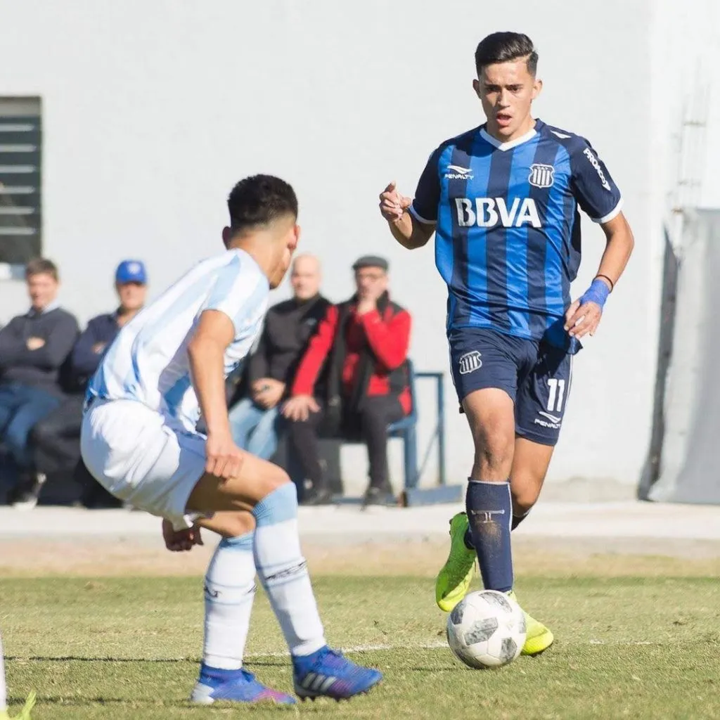 Pablo Solari en acción por Talleres de Córdoba, donde nunca llegó a debutar profesionalmente. (Captura Instagram).