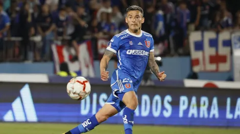 Charles Aránguiz quiere ir por el título.