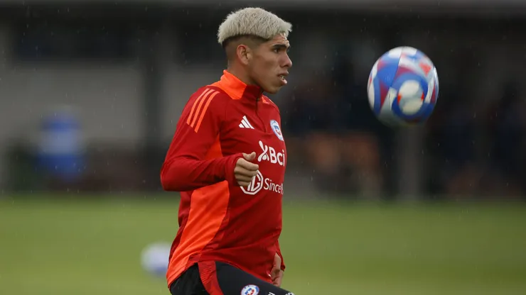 Carlos Palacios decidió salir de la concentración de la Roja.
