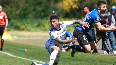 Cris Martínez recibió una dura falta de Alan Saldivia.