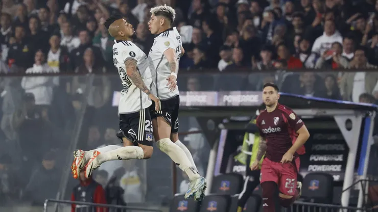 Colo Colo celebra en Libertadores.