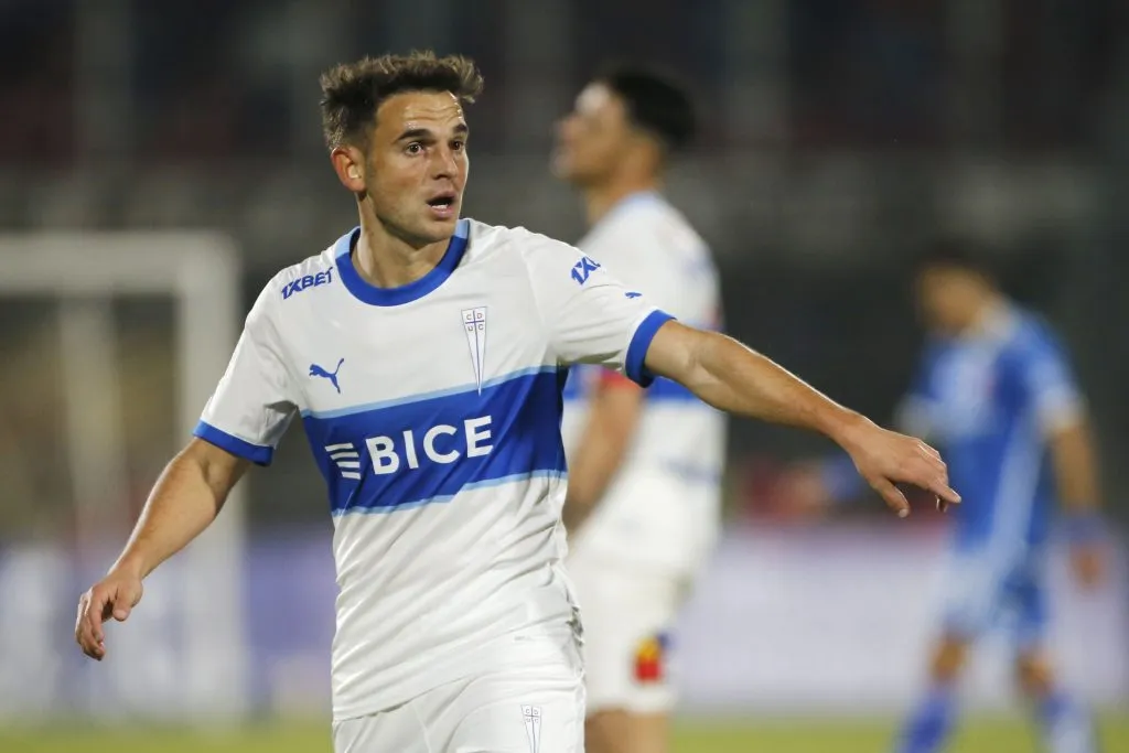 Lucas Menossi, uno que duró apenas un semestre en la UC este 2024. (Jonnathan Oyarzún/Photosport).