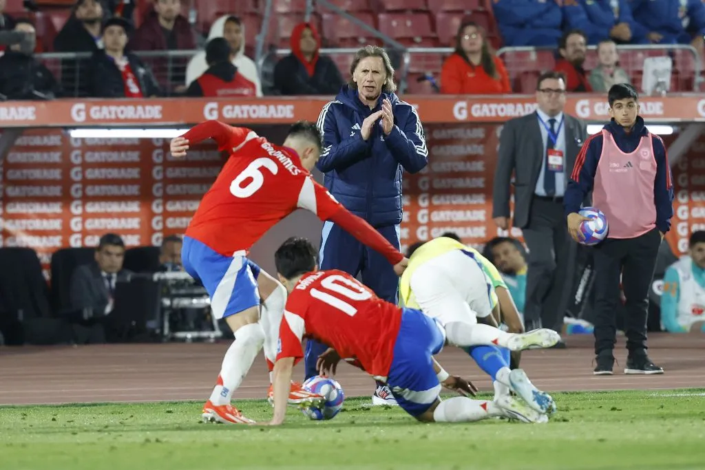 Ricardo Gareca en la derrota ante Brasil. Foto: Pepe Alvujar/Photosport
