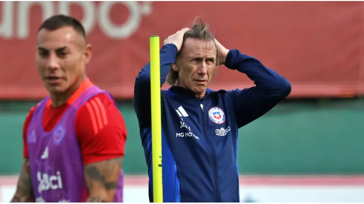 Gareca privilegió hablar con sus jugadores antes de entrenar.