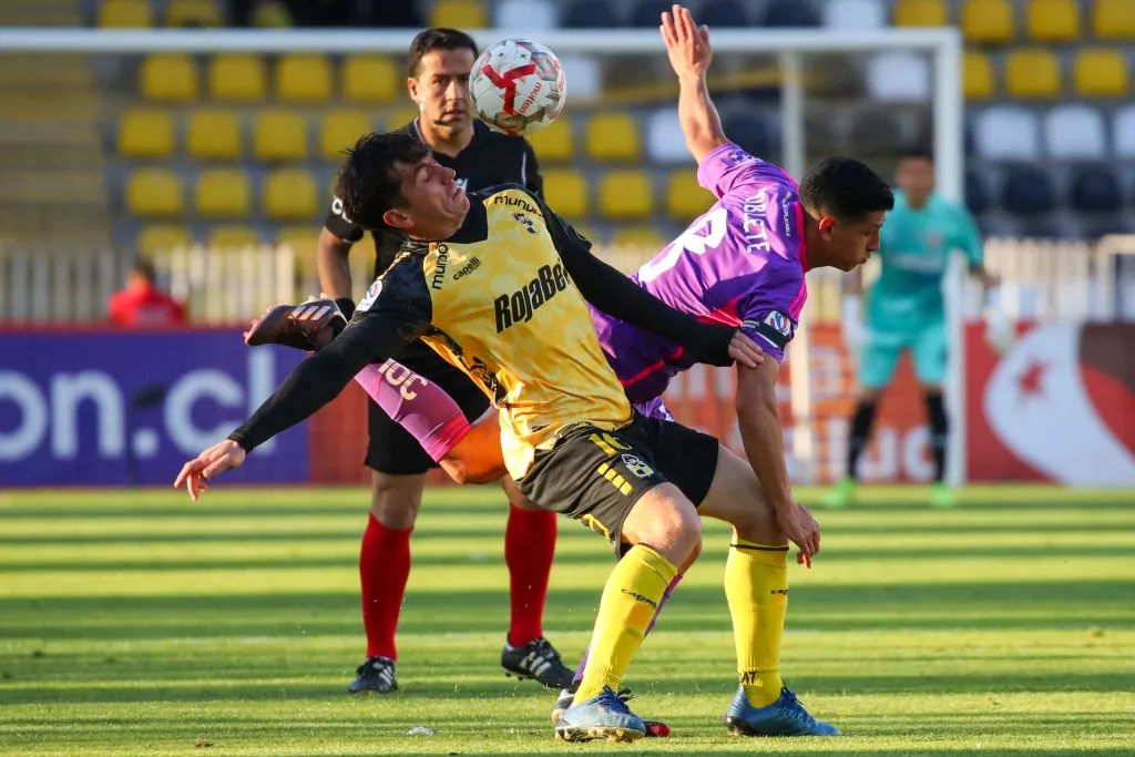 La U no pudo sacar ventajas en su visita a Coquimbo Unido en la Copa Chile. Foto: Photosport.