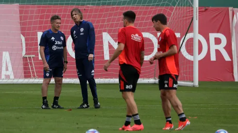 Gareca suma críticas por llamado de argentinos nacionalizados