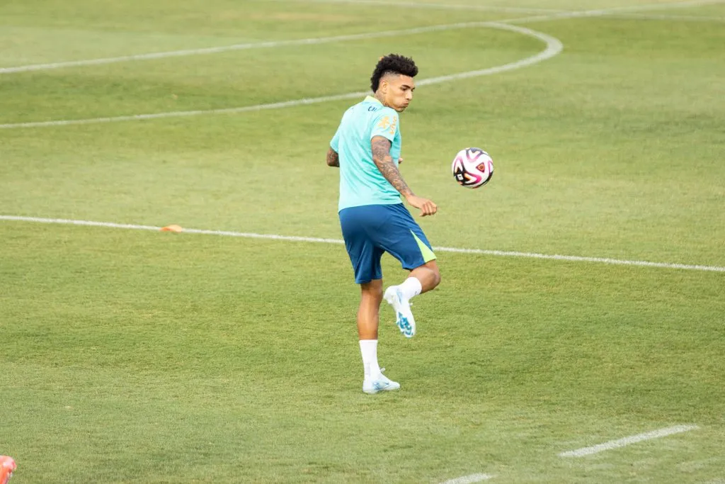 Igor Jesus será el 9 de Brasil ante Chile. Foto: Imago