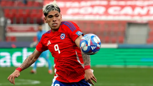 Carlos Palacios, ¿está a una amarilla de volver a Colo Colo?