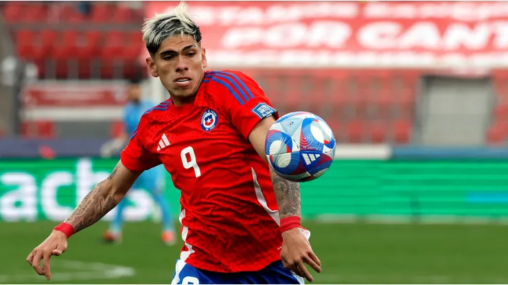Carlos Palacios, ¿está a una amarilla de volver a Colo Colo?