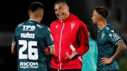 Carlos Muñoz en conflicto con Wanderers tras salida de Jaime García.
