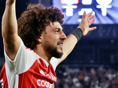 Hincha albo crea épica canción dedicada al Peluca Falcón