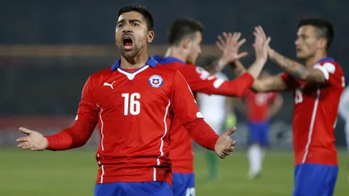 David Pizarro se declara "enamorado" de Charles Aránguiz