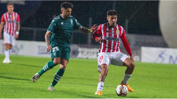 Wanderers no pudo ganar en su visita a Curicó.