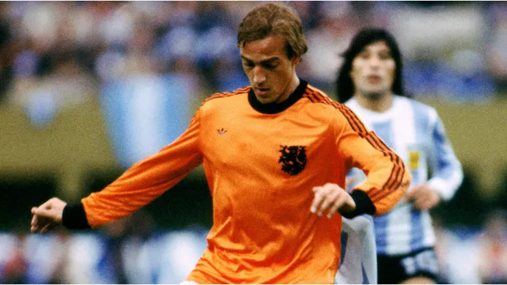 Johan Neeskens, leyenda del fútbol holandés, muere a los 73 años.