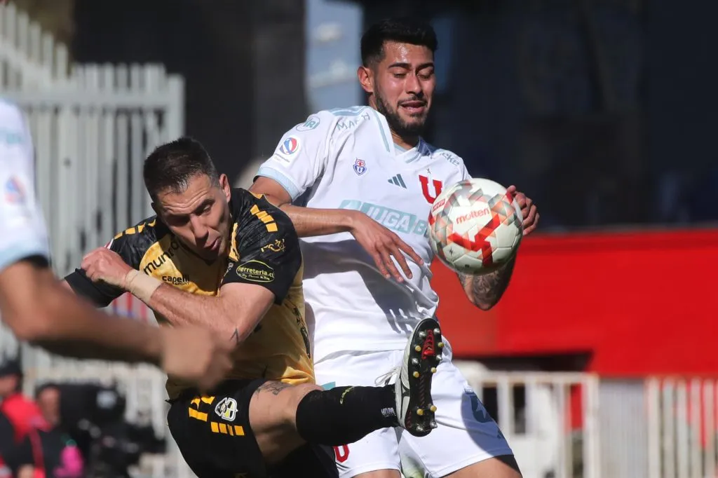 Emmanuel Ojeda regresa en U de Chile vs Coquimbo Unido. Foto: Jonnathan Oyarzun/Photosport