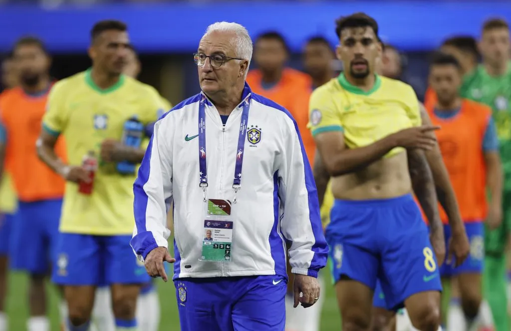 Dorival Júnior y Brasil llegan muy heridos a enfrentar a Chile. Foto: Getty Images.