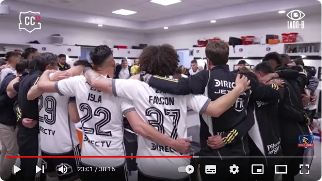 El momento de la arenga de Esteban Pavez.