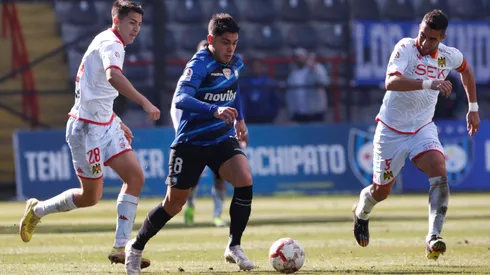 Gonzalo Montes en el último enfrentamiento entre Huachipato y Unión Española, en la primera rueda del Campeonato Nacional 2024.