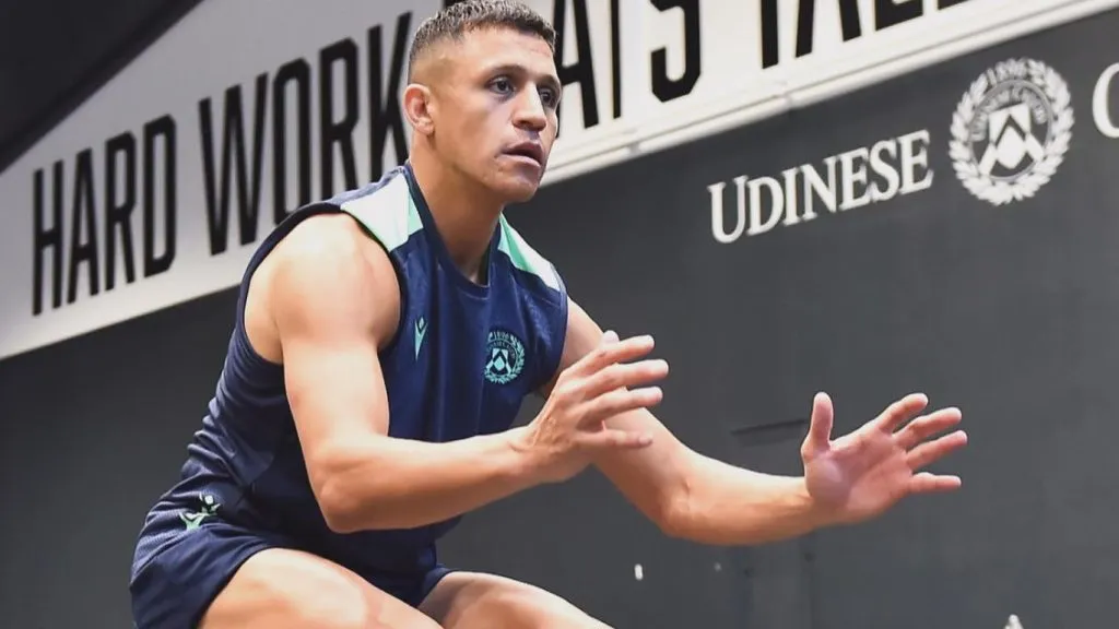 Alexis Sánchez prepara su retorno a las canchas.