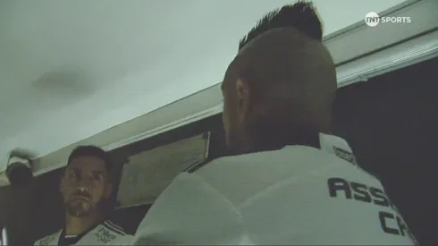 Vidal le dio un par de indicaciones a Correa.